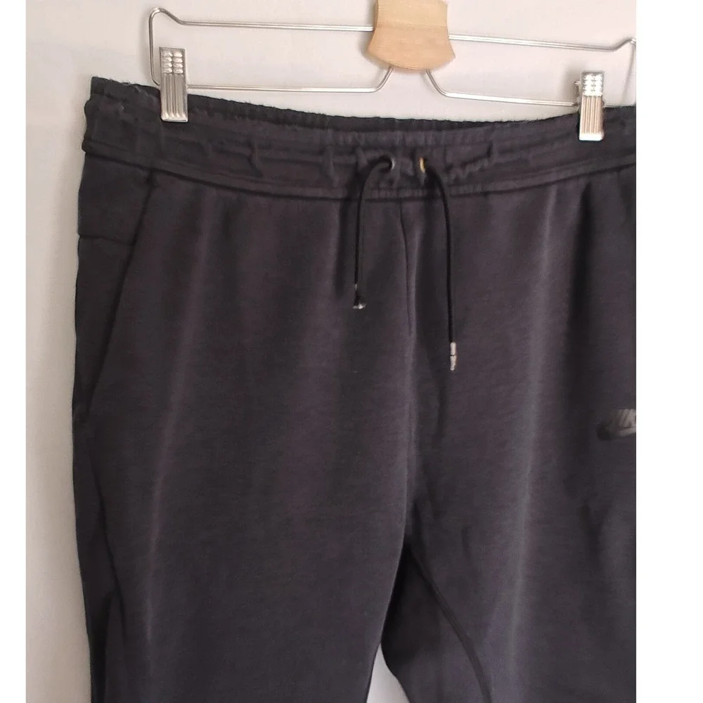 Nike Tech Fleece Joggers‎ Mens Large Black Tapered Cone Sweatpants 928507-011